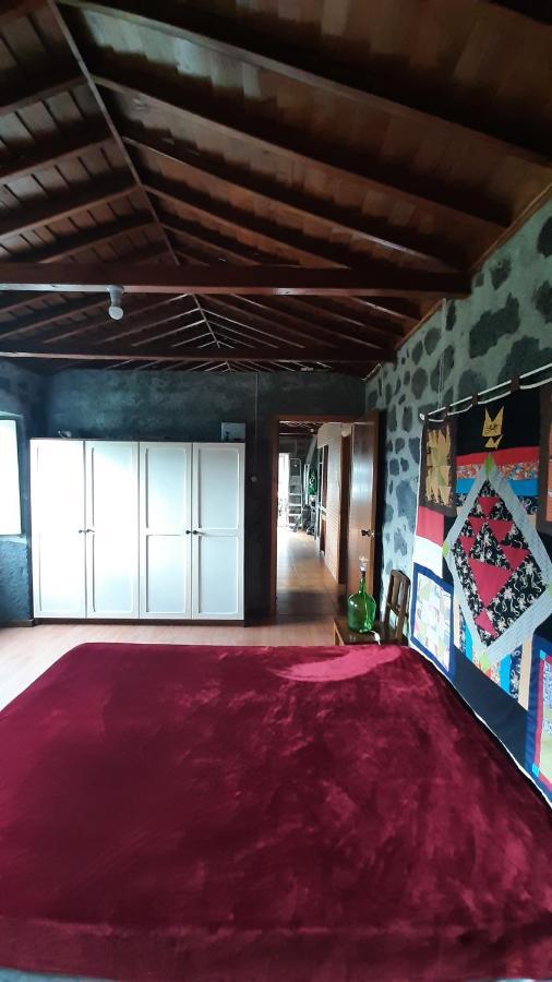 Adega Do Gato Hotel Calhau Exterior photo